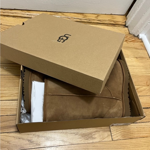 Chestnut colored tall ugg boots - Picture 8 of 12